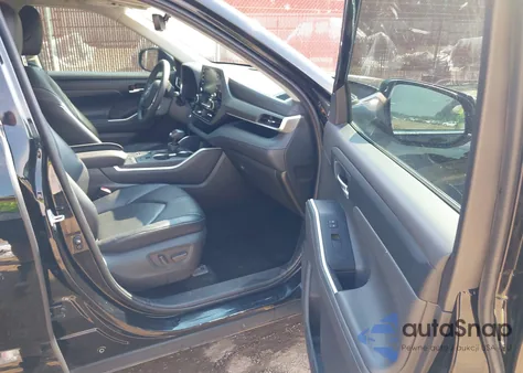 2021 Toyota Highlander Xle from USA, damaged, VIN 5TDGZRAH4MS051596